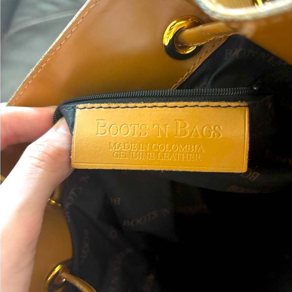 Boots N Bags EPI Leather Tan Bucket Bag - Picture 7 of 11